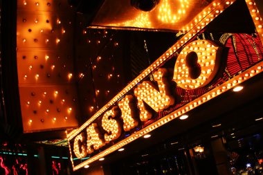 The Dog House slot game interface on sigmatoto platform